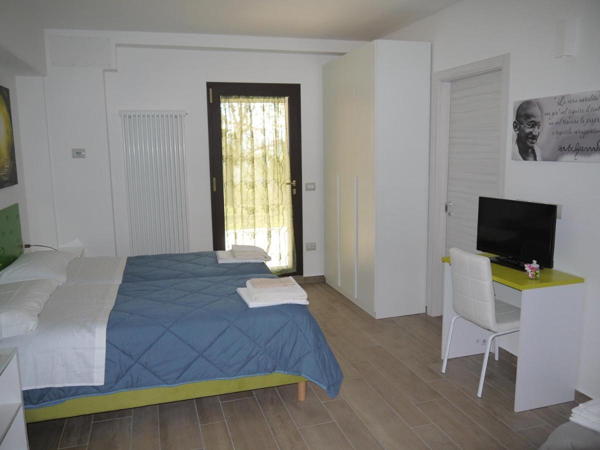 Bed and Breakfast "Cara Pace" In Collina Per Famiglie Montefiore Conca Экстерьер фото