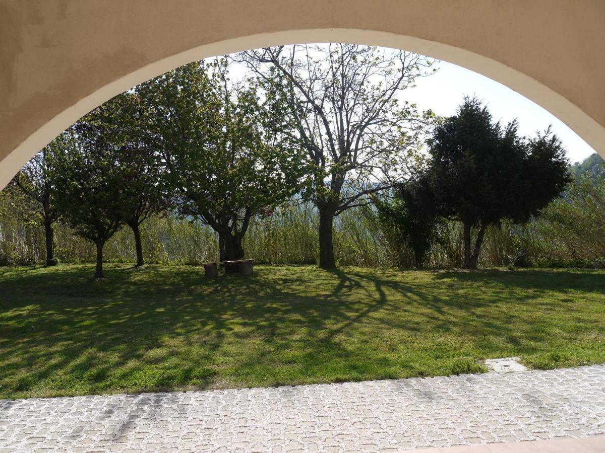 Bed and Breakfast "Cara Pace" In Collina Per Famiglie Montefiore Conca Экстерьер фото