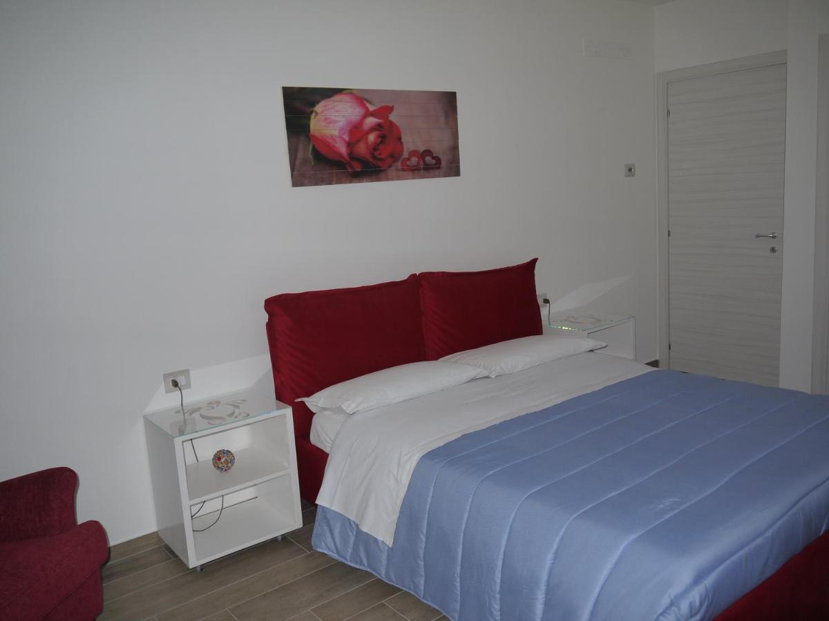 Bed and Breakfast "Cara Pace" In Collina Per Famiglie Montefiore Conca Экстерьер фото