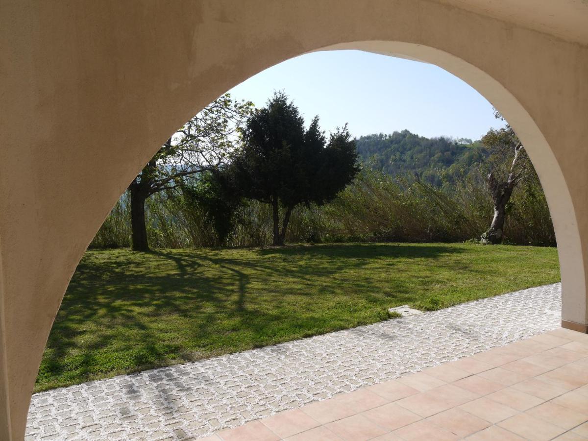Bed and Breakfast "Cara Pace" In Collina Per Famiglie Montefiore Conca Экстерьер фото